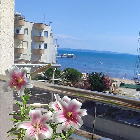 Maksimilian apartament Durres Bagian luar foto